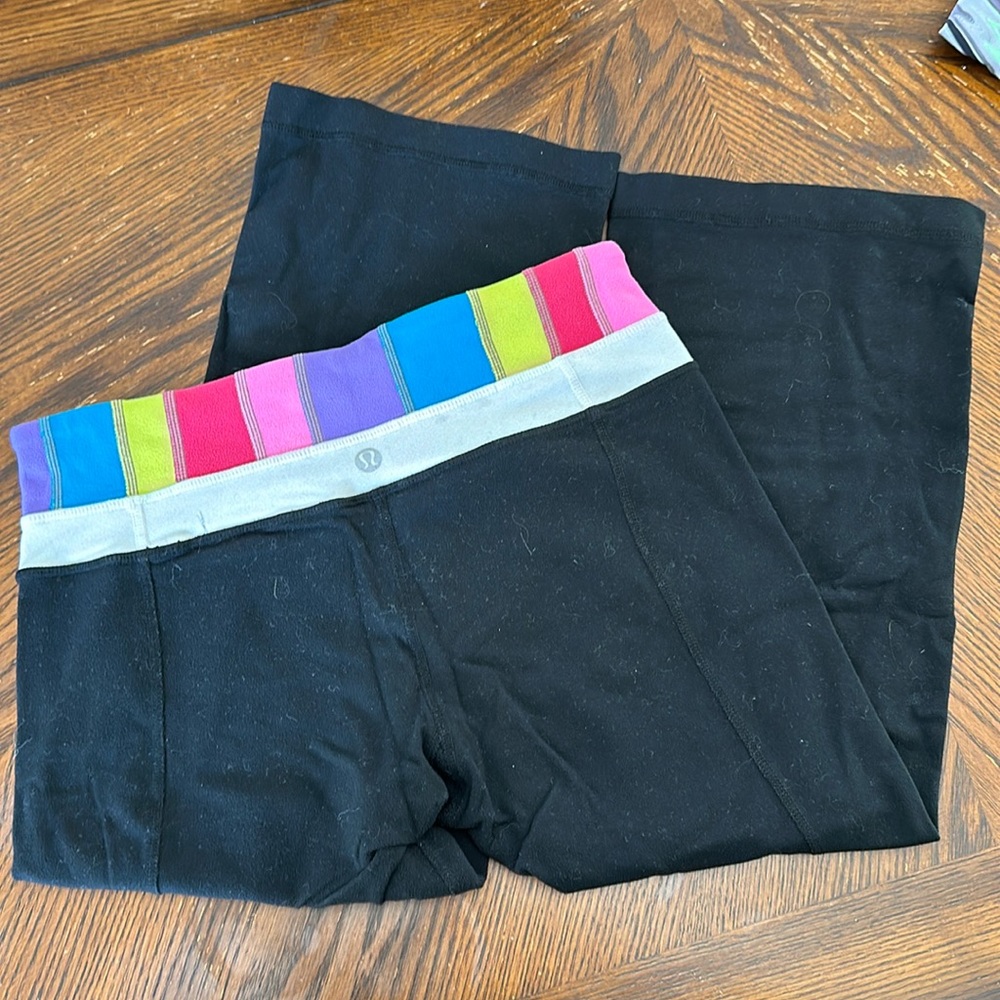 Lululemon reversible capri! Size 4